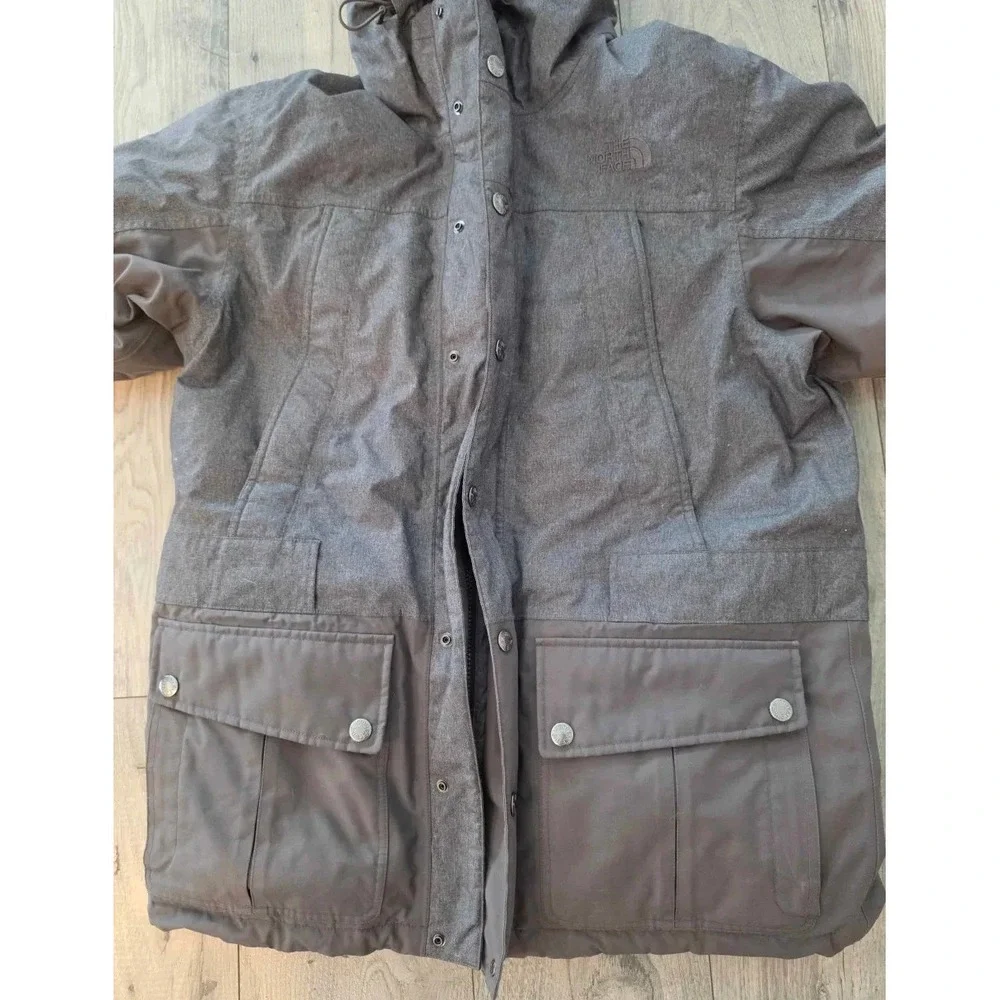 The North Face Mountain Range Down Insulated Winter Jacket Gray Mens Size Medium